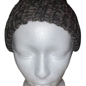 Handmade Chunky Knit Beanie - Gray & Black